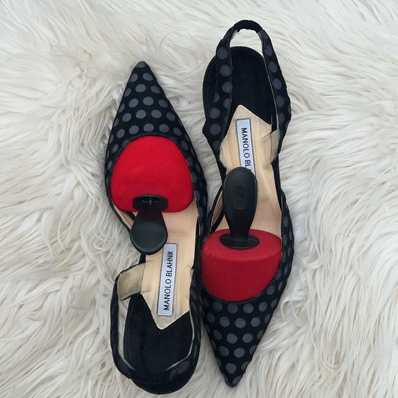 Manolo Blahnik Polka Dot Low Heel Pump 41 - Picture 4 of 6